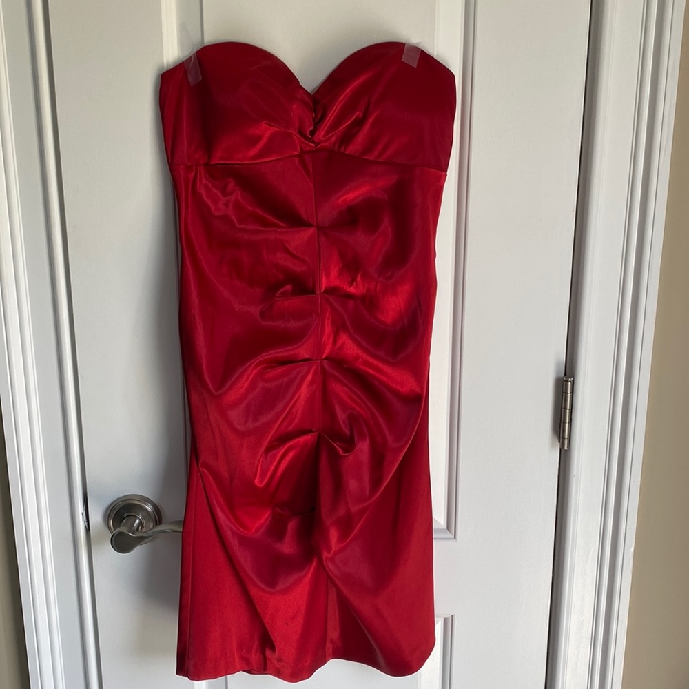 Strapless dress